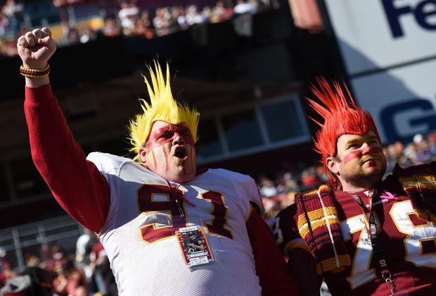 
                <strong>Washington Redskins - Tennessee Titans 19:17</strong><br>
                Und es gibt Grund zum Jubeln: Mit einem Last-Second-Field-Goal gewinnen die Skins - wenn auch erst zum zweiten Mal in dieser Spielzeit.
              