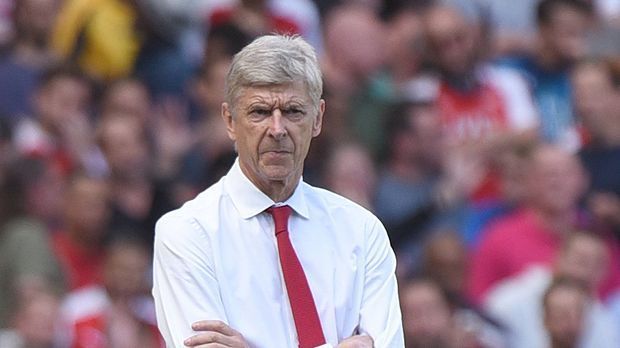 
                <strong>Ársene Wenger</strong><br>
                Verlierer: FC Arsenal. Auf der einen Seite gab es ein deftiges Transferminus von rund 100 Millionen Euro durch die Zugänge von Granit Xhaka, Shkodran Mustafi und Lucas Perez. Wenn man die Aktivitäten von Arsene Wenger mit den anderen Top-Teams vergleicht, haben sich die Gunners am wenigsten verstärkt.
              