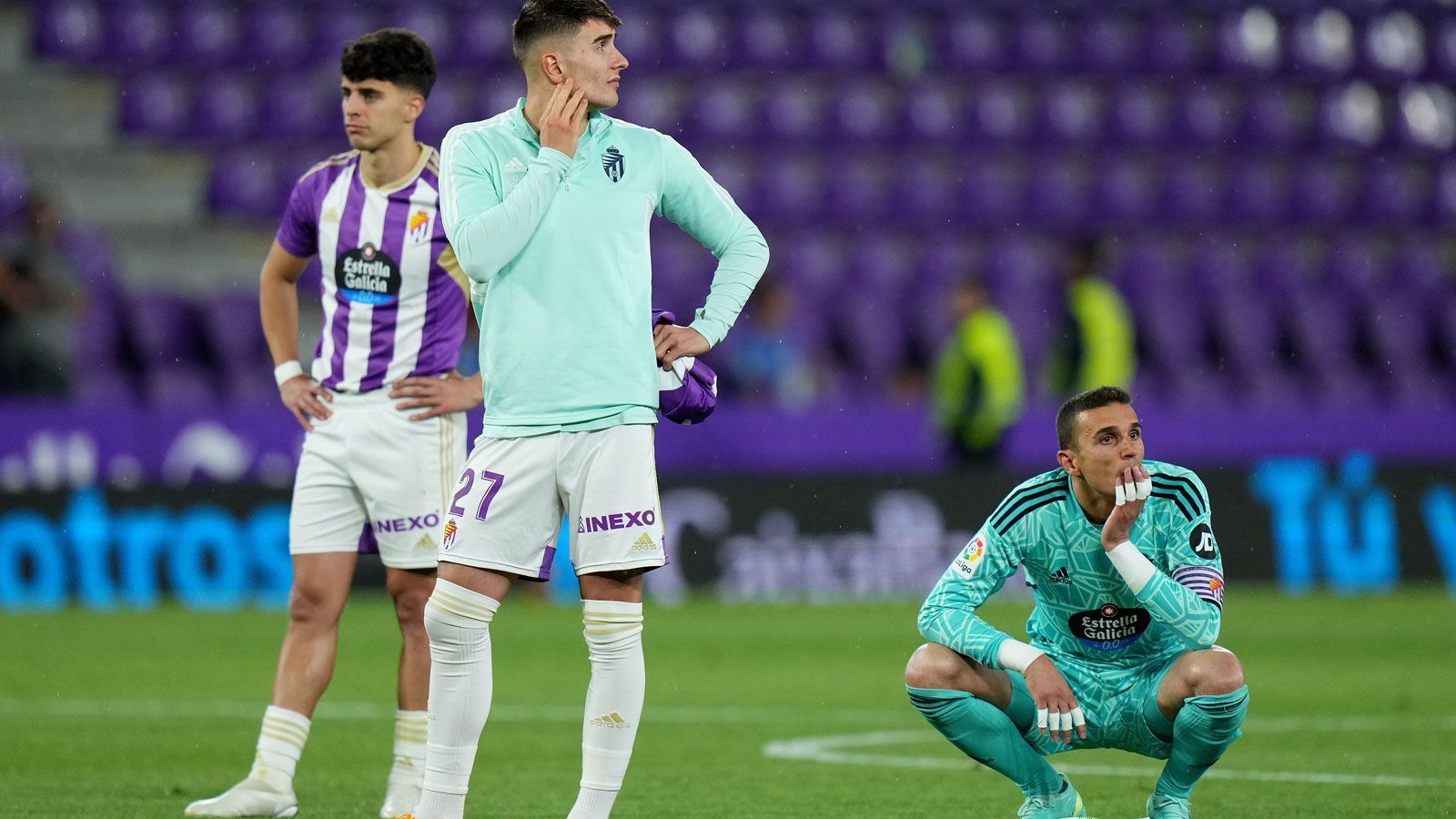 
                <strong>Real Valladolid (Spanien / La Liga)</strong><br>
                Am letzten Spieltag der La-Liga-Saison hat es auch Real Valladolid erwischt. Das Team um Präsident Ronaldo - also dem Brasilianer - hätte in einem echten Endspiel um den Klassenerhalt den FC Getafe schlagen müssen, kam aber nicht über ein 0:0 hinaus. Damit folgt nur ein Jahr nach dem Aufstieg der Abstieg. Es wird die 28. Saison in der Segunda Division - dort kennt sich der Verein aus Kastilien und Leon also bestens aus.
              