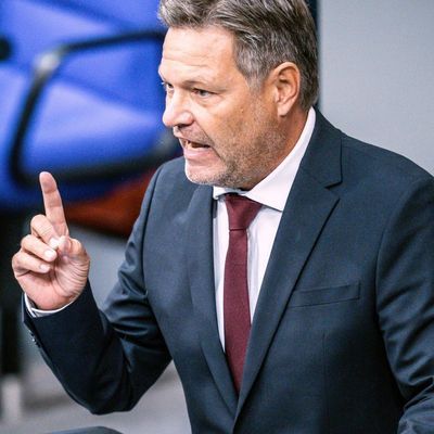 Wirtschaftsminister Habeck wirft Union energiepolitisches Versagen vor. 