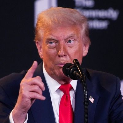 Vor Alaska-Gipfel: Trump droht Putin