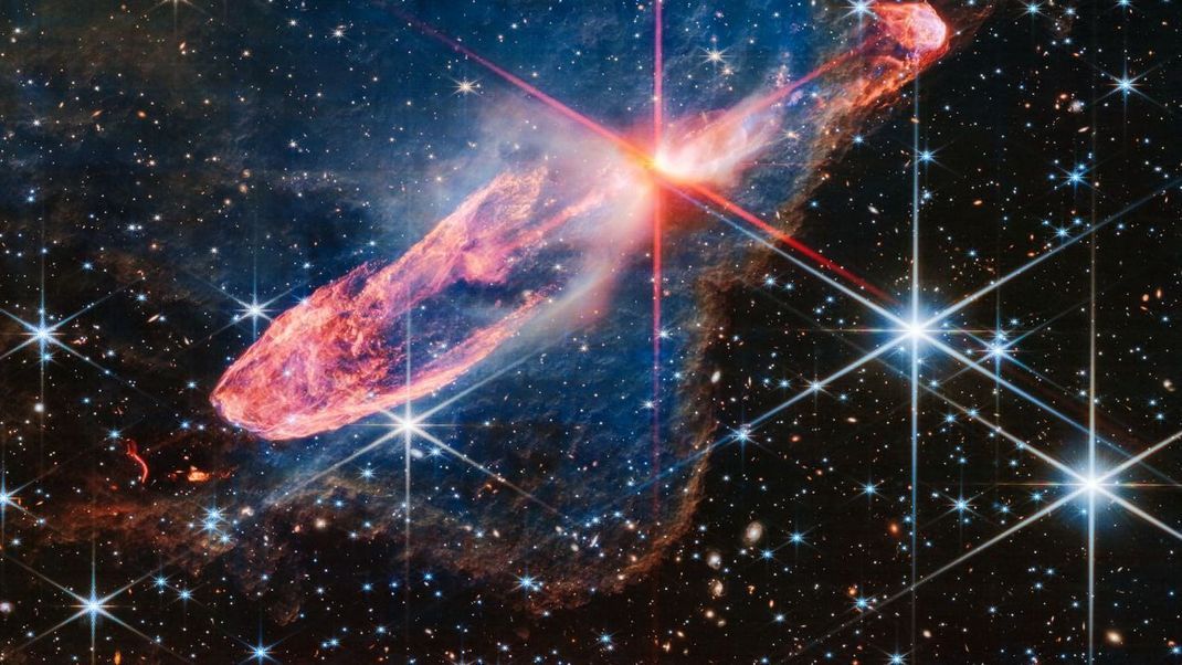 Weltraumteleskop James Webb macht ein hoch detailliertes Infrarotbild von sich aktiv bildenden Sternen.
