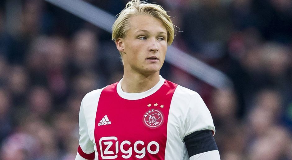 
                <strong>Kasper Dolberg (20 Jahre, Ajax Amsterdam) </strong><br>
                Der dänische U21-Nationalspieler ist ein großes Sturm-Talent bei Ajax Amsterdam. Vergangene Saison kam er auf 16 Tore und sechs Vorlagen. Borussia Dortmund soll im Sommer bereits versucht haben, ihn zu verpflichten. Allerdings ist er bis zum Jahre 2021 an Amsterdam gebunden. Gut möglich aber, dass der Verein bei einem guten Angebot schwach wird.
              