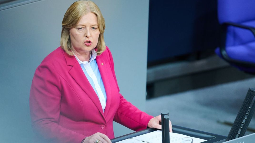 Sozialministerin Bärbel Bas (Bild) will verstärkt gegen Missbrauch beim Bürgergeld vorgehen und plant neue Maßnahmen.