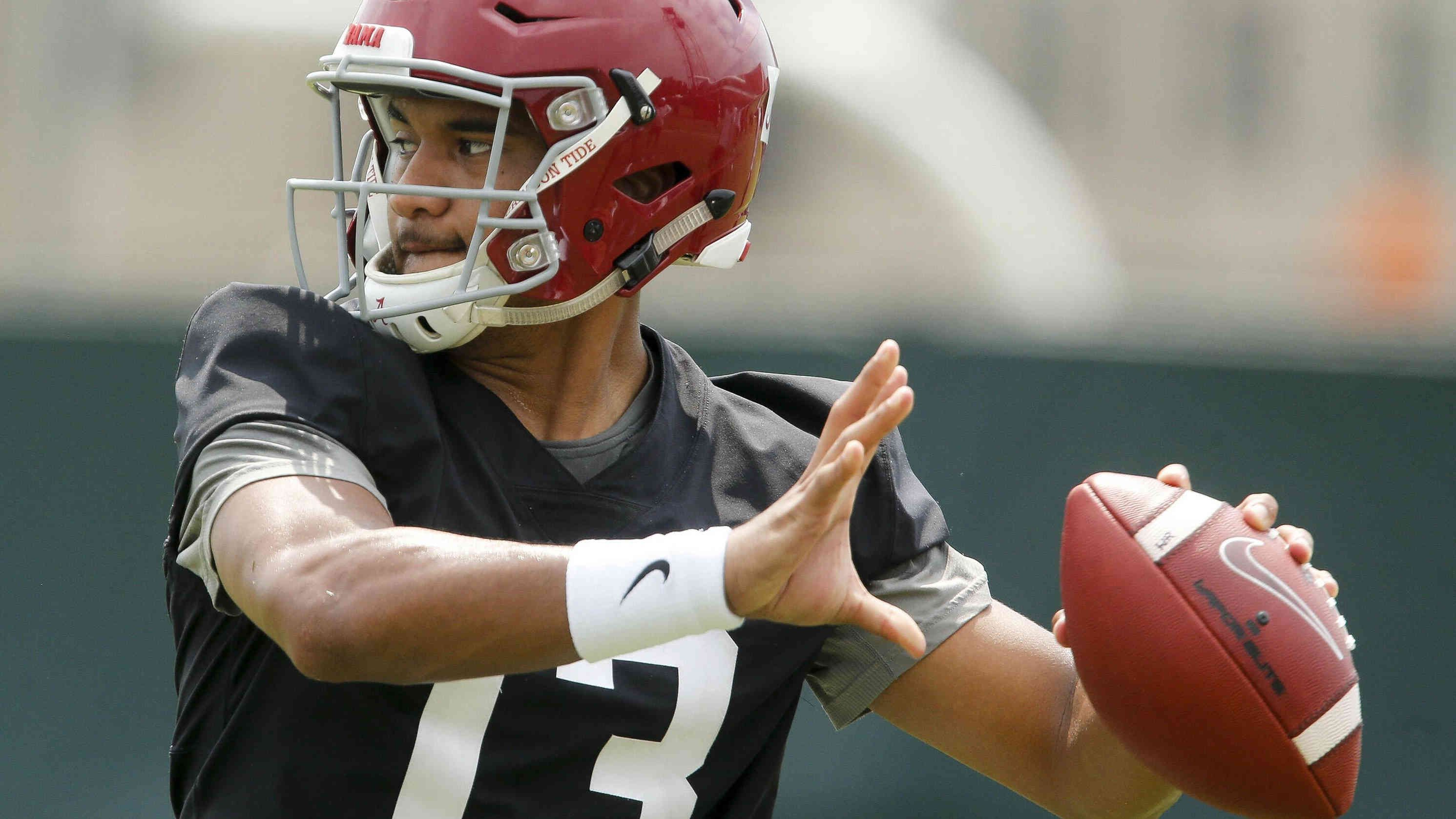 
                <strong>5. Pick - Miami Dolphins: Tua Tagovailoa (Alabama)</strong><br>
                Die Dolphins brauchen einen QB, der sie langfristig führen kann. Justin Hebert von Clemson wäre die sichere Lösung. Aber was ist bei den Dolphins schon sicher. Am Ende wird es auch eine emotionale Entscheidung. Für Tua, für den sie sowieso schon die Saison 2019 getanked haben.
              