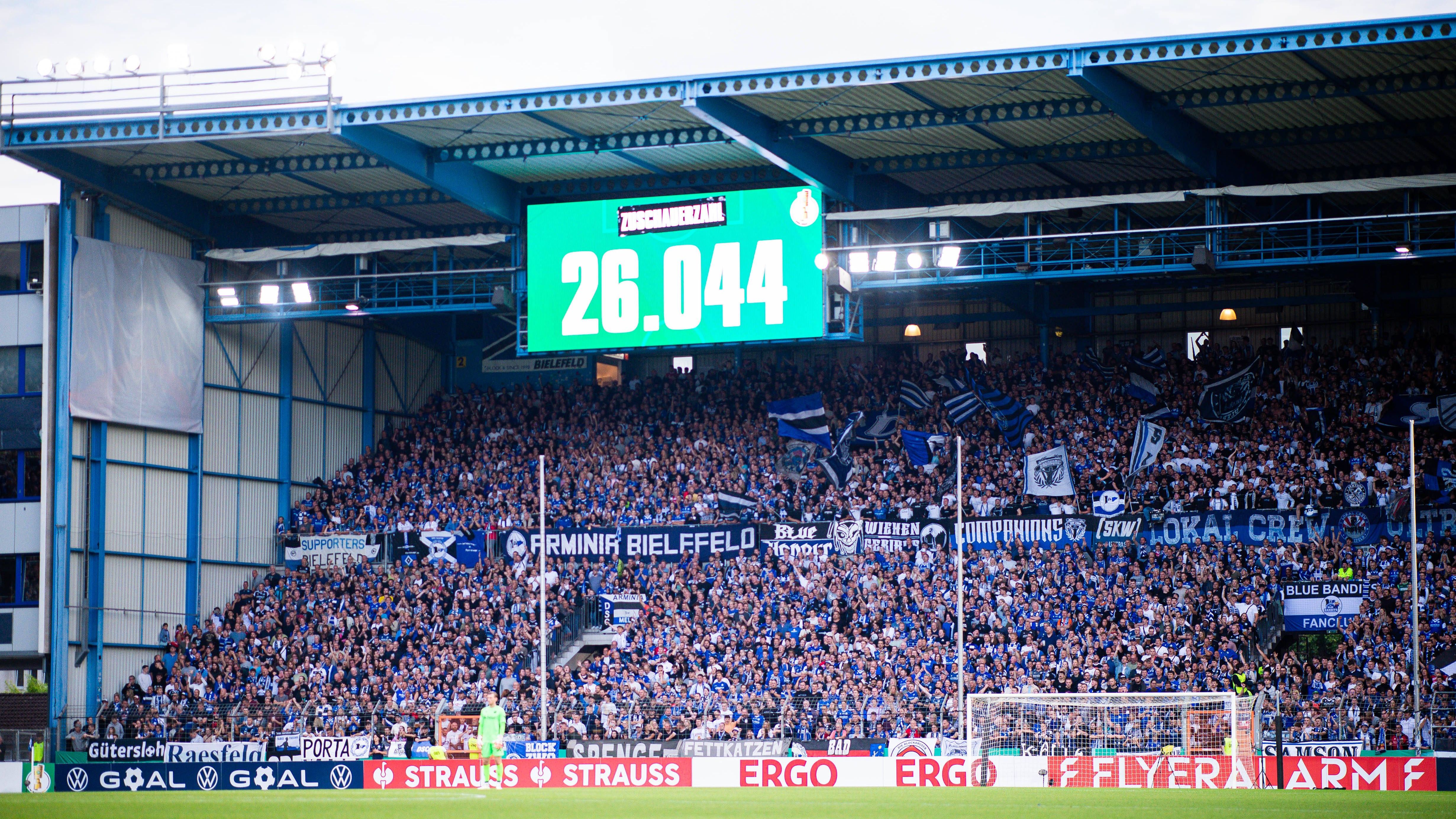 <strong>Platz 5: Arminia Bielefeld</strong><br>- Verkaufte Dauerkarten: 10.500<br>- Veränderung zur letzten Saison: +1.500