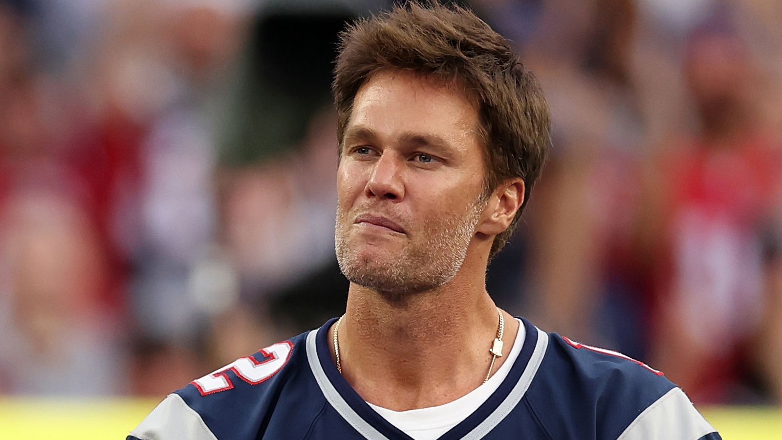 <strong>Tom Brady</strong><br>Trotzdem ist ein Blick auf den Free Agent-Markt erlaubt. Und klar. Immer wenn irgendwo auf dieser Welt ein Posten als Quarterback frei wird, sollte man über Brady nachdenken. Auch wenn dieser seine beispiellose Karriere endgültig beendet hat und seine Entscheidung immer wieder betont. Aber Fragen kostet ja nicht. Immerhin brennt der 46-Jährige nach wie vor für den Sport.