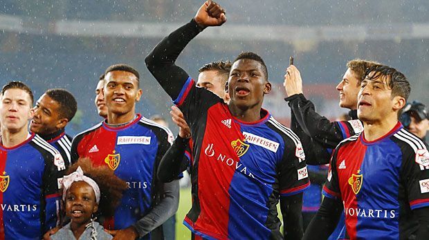 
                <strong>FC Basel</strong><br>
                FC Basel (Schweiz): Zum siebten Mal nacheinander feiert der FCB in der Super League den Titel und geht damit zum siebten Mal in der Champions League an den Start. Die K.o.-Runde erreicht der Serienmeister erst zwei Mal, kann sich aber weder 2011/2012 gegen den FC Bayern noch 2014/2015 gegen den FC Porto behaupten.
              