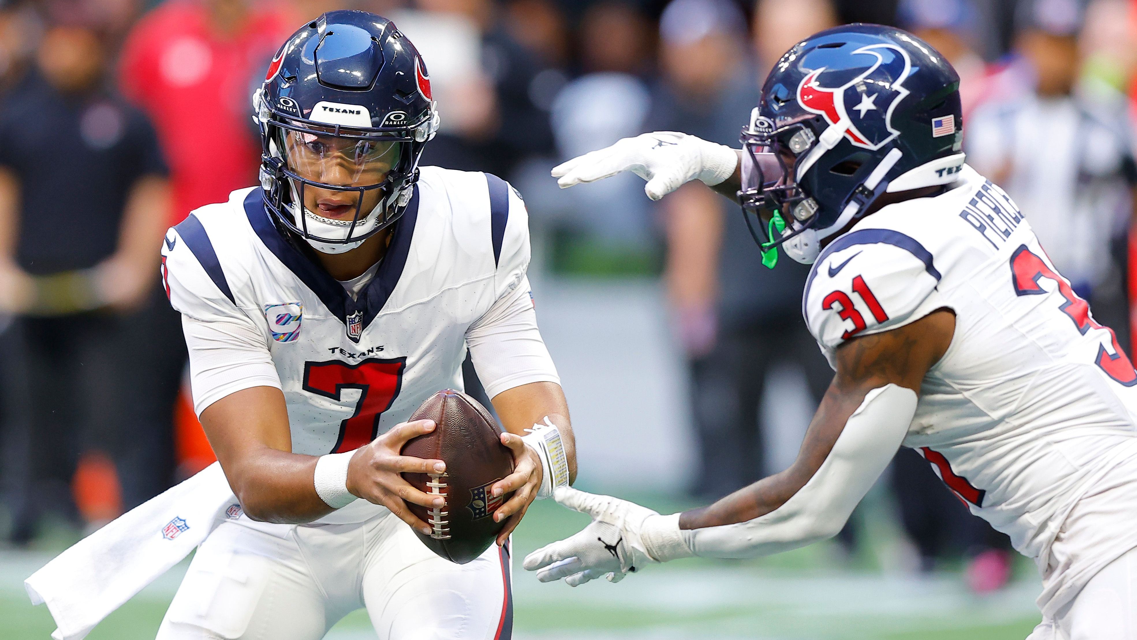 <strong>AFC South: Houston Texans</strong><br>Bilanz nach Week 5 in 2023: 2-3 (3. Platz)<br>Bilanz nach Week 5 in 2022: 1-3-1 (4. Platz)<br>Bei den Texans hat sich wenig verändert. Zwar liefert C.J. Stroud als Rookie-Quarterback ordentlich ab, doch die Ergebnisse werden seiner Leistung nicht immer ganz gerecht.