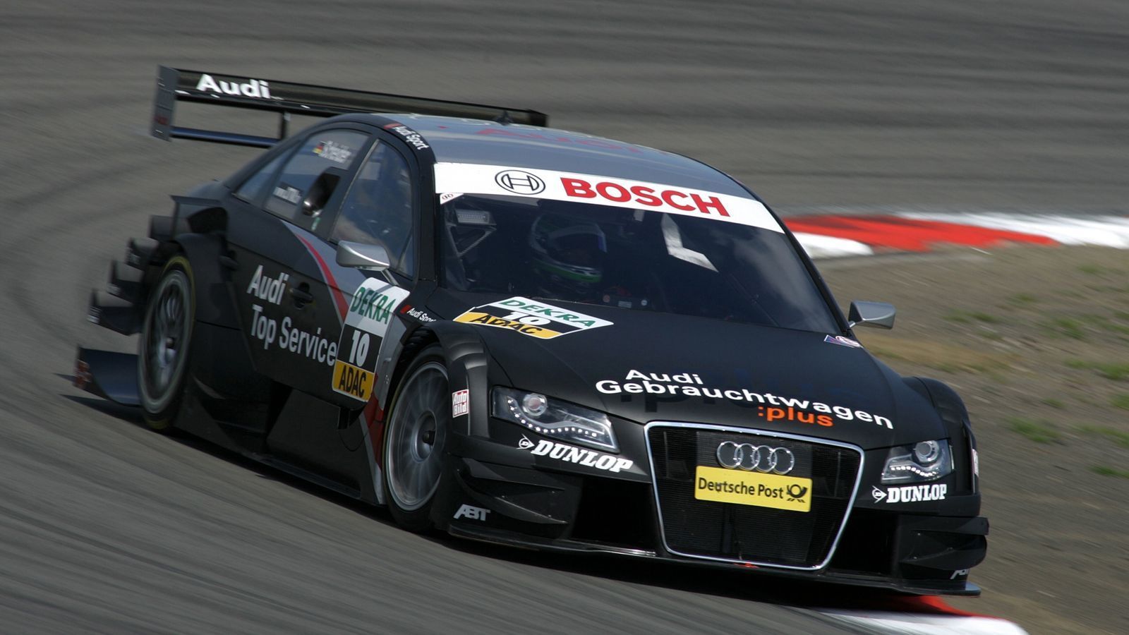 
                <strong>2008: Audi A4 DTM</strong><br>
                Timo Scheider
              