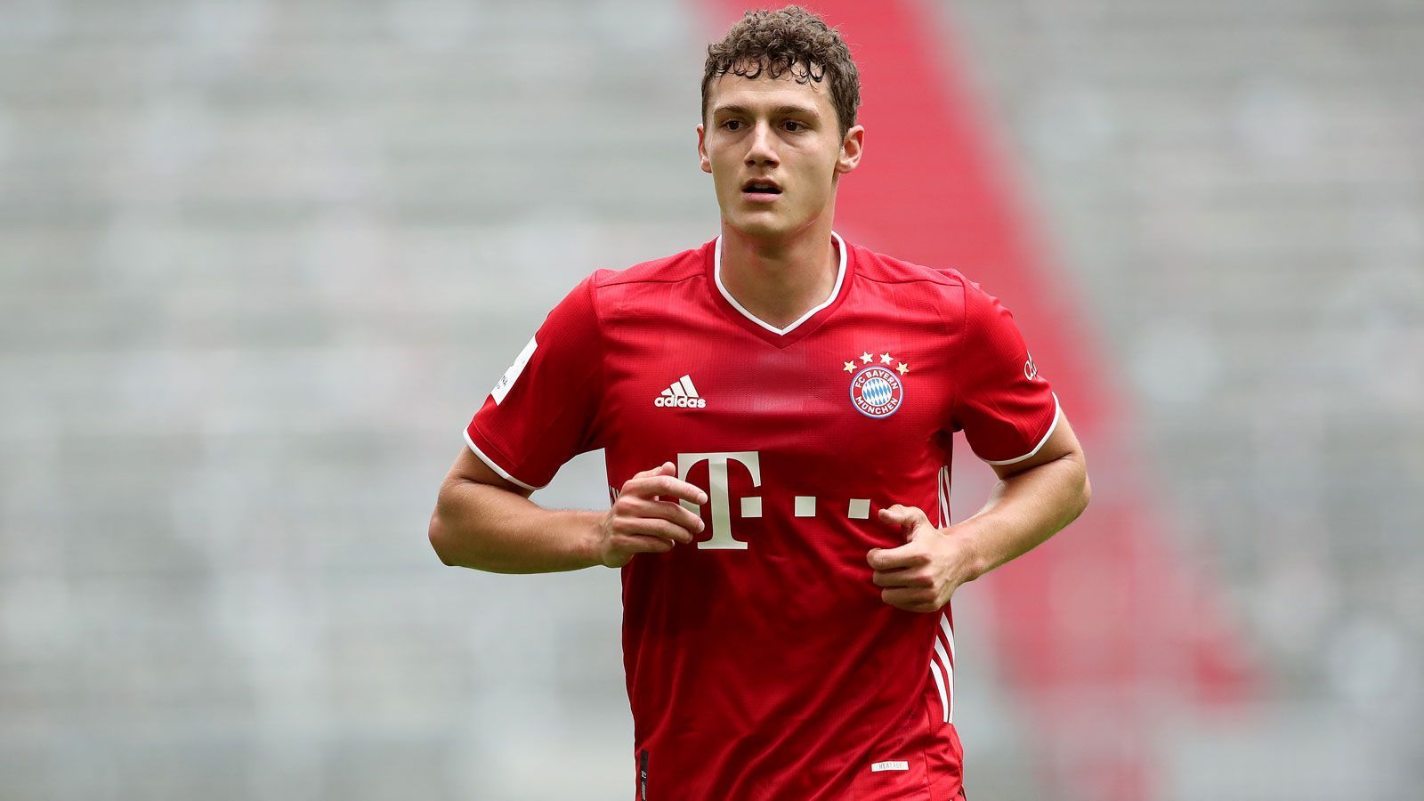 
                <strong>Platz 8: Benjamin Pavard</strong><br>
                 - Verein: FC Bayern München - Marktwertsprung: + 5 Millionen Euro - Marktwert: 45 Millionen Euro
              