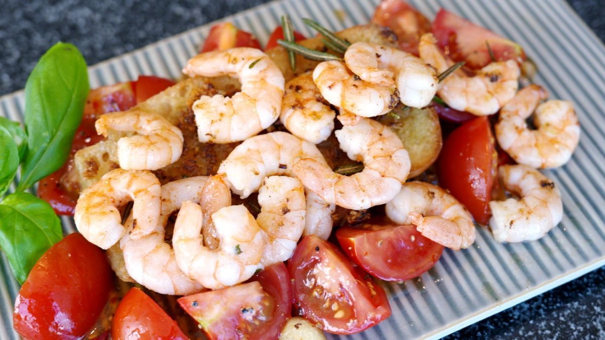 Tomatenbruschetta mit Garnelen