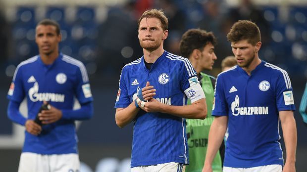 
                <strong>Platz 16: FC Schalke</strong><br>
                Platz 16: FC Schalke (11 Punkte). Genauso wie Schalke 04. Wäre nach 45 Minuten Schluss, hätte der Europa-League-Teilnehmer ganze neun Zähler weniger auf dem Konto und stünde punktgleich mit dem FC auf dem Relegationsplatz. Was bei so einer Tabellensituation wohl auf Schalke los wäre …
              