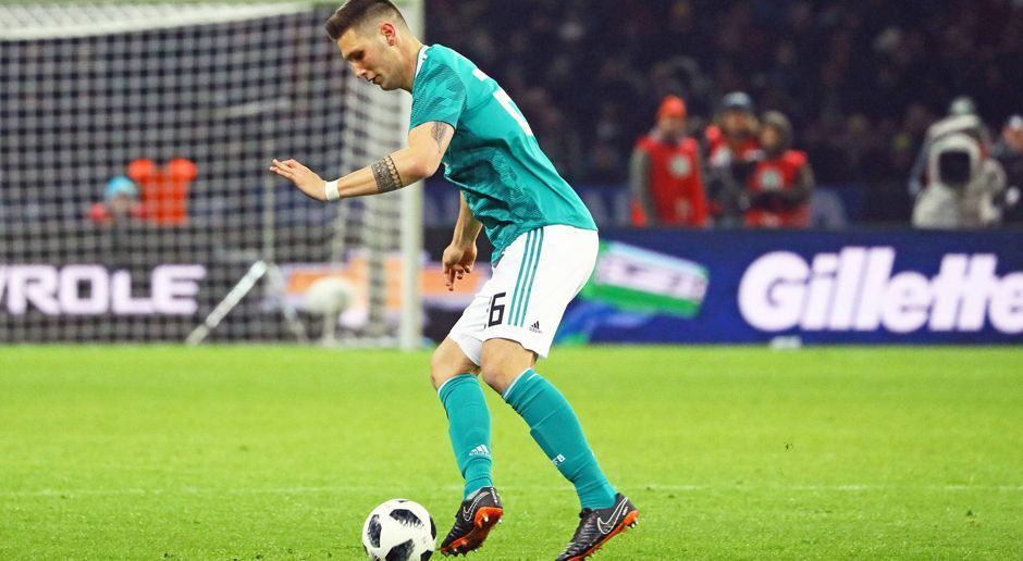 
                <strong>Niklas Süle</strong><br>
                Kommt für Boateng ins Spiel. Nicht immer sicher, auch im Aufbauspiel nicht. Bügelt seine Fehler aber meist aus. ran-Note: 3
              