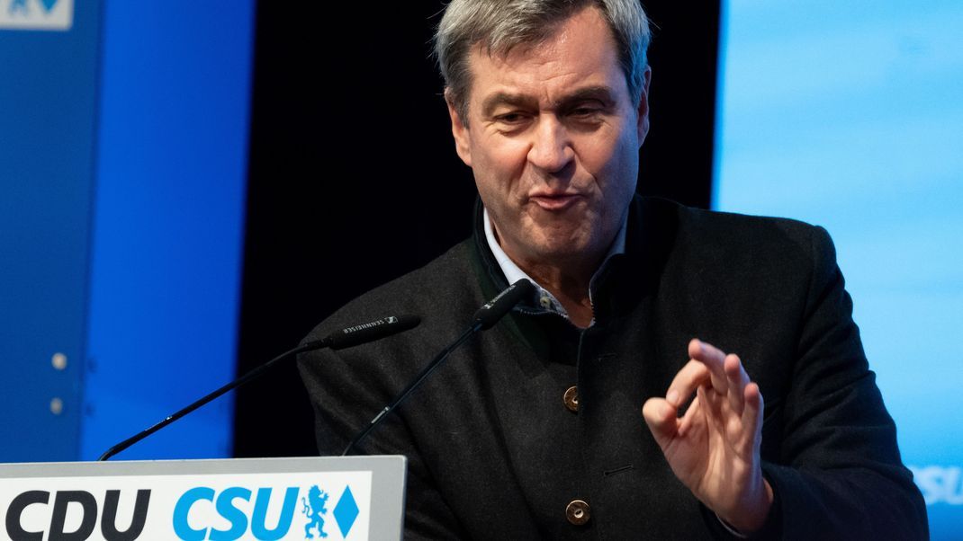 22. Februar 2025, München: Markus Söder (CSU) beim gemeinsamen Wahlkampfabschluss von CSU und CDU für die Bundestagswahl