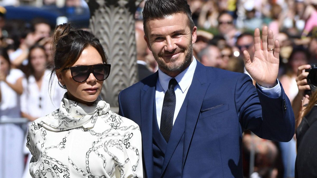 Victoria & David Beckham - 121435937