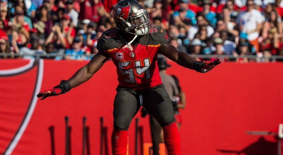 
                <strong>31. Tampa Bay Buccaneers</strong><br>
                Spielerisch machen die Bucs inzwischen wieder einigermaßen Spaß. Die Trikots in rot und dunkelbraun sind dafür eine Zumutung und erinnern an die Blütezeit des Norovirus. Einziger Lichtblick: Das Helmdesign mit dem starken Teamlogo.
              