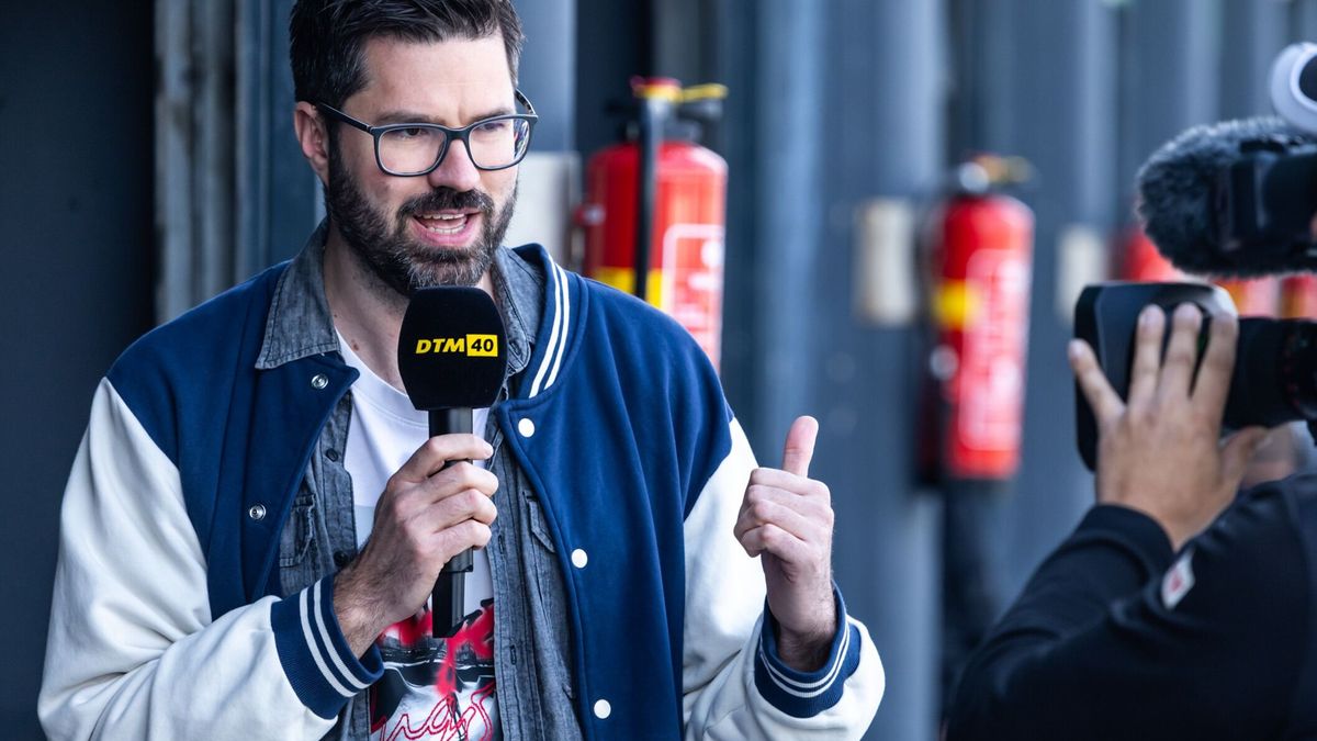 Der Nürnberger Tobias Schimon ersetzt beim Heimspiel TV-Kommentator Mielke