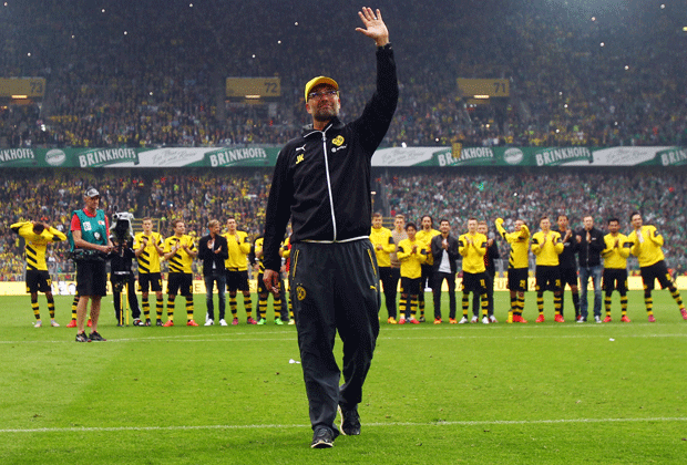 
                <strong>Kloppos Abschied aus Dortmund</strong><br>
                Nach Spielschluss bekommt Klopp seinen persönlichen Abschied von den BVB-Fans - und genießt ihn augenscheinlich
              