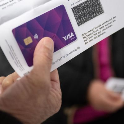 Ausgabe von Bezahlkarten an Geflüchtete