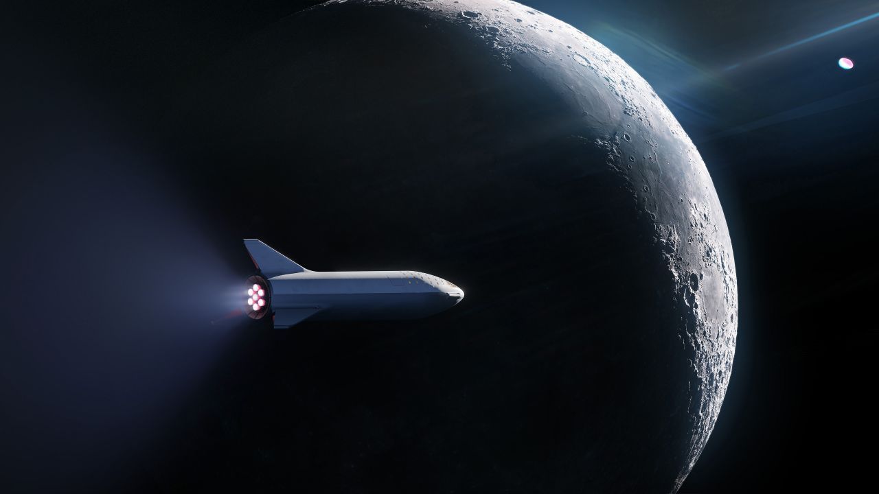 ... das darauf sitzende Raumschiff Starship fliegt weiter. Auftrag: Satelliten ins All bringen - und Astronaut:innen  (hier in einer Illustration).