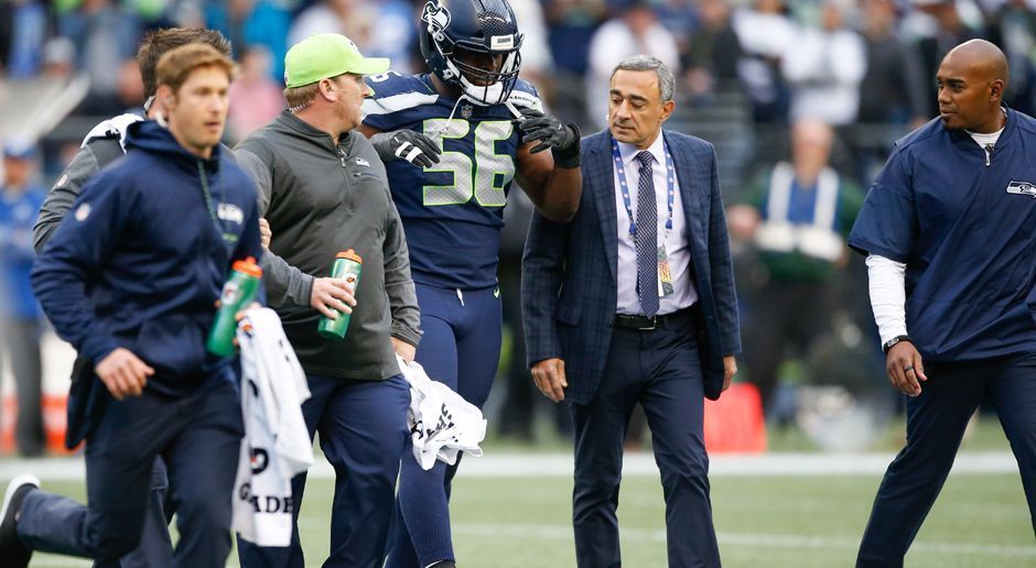
                <strong>Cliff Avril (Seattle Seahawks)</strong><br>
                Schlechte Nachrichten für Cliff Avril und die Seattle Seahawks: Laut Head Coach Pete Carroll wird der Defensive End den Seahawks wochenlang nicht zur Verfügung stehen. Möglicherweise droht Avril sogar das Karriereende. "Cliff Avril wird auf die Injured Reserve List gesetzt", sagte Carroll dem Radiosender "SiriusXM NFL Radio": "Er konsultierte eine Menge Ärzte und es sieht nach einer wichtigen Entscheidung aus." Laut US-Medien könnte Carroll mit den letzten Worten auf ein vorzeitiges, verletzungsbedingtes Karriereaus anspielen. Mit der Aufnahme auf die Injured Reserve List steht zumindest definitiv fest, dass Avril mindestens acht Spiele aussetzen muss. Der 31-Jährige erlitt Anfang Oktober eine Nacken- und Wirbelsäulenverletzung, als ihn Colts-Quarterback Jacoby Brissett mit der Ferse am Kinn traf.
              