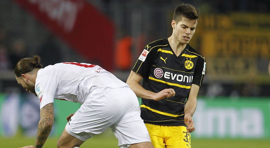 
                <strong>Julian Weigl</strong><br>
                Julian Weigl: Der 21-Jährige hatte nicht seinen besten Tag, obwohl man die Offensiv-Probleme des BVB sicher nicht an seiner Person festmachen kann. Allerdings wirkte Weigl schon das ein oder andere Mal überrascht, als er von den konternden Kölner einfach überlaufen wurde. ran-Note: 4
              