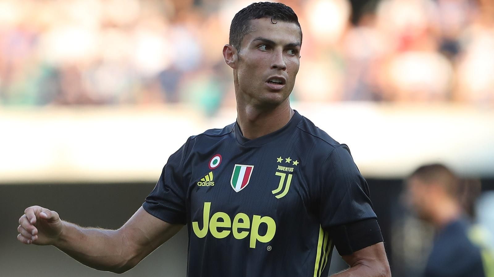 
                <strong>Platz 2: Cristiano Ronaldo (Real Madrid und Juventus Turin)</strong><br>
                223 Punkte
              