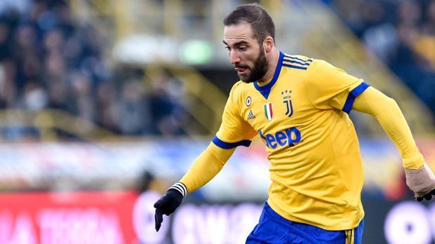 
                <strong>Gonzalo Higuain</strong><br>
                Noch ein typischer Mittelstürmer Marke Top-Torjäger. In Spanien und Italien traf er in rund 350 Ligaspielen über 200 Mal. Die Frage ist, wie teuer er werden würde. Higuain ist 30, sein Vertrag läuft aber noch bis 2021.
              