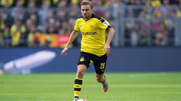 
                <strong>Marcel Schmelzer</strong><br>
                Marcel Schmelzer: Der Linksverteidiger kam zwanzig Minuten vor Schluss in die Partie. Mit dem einen oder anderen Vorstoß, hinten sicher. ran-Note: 3
              