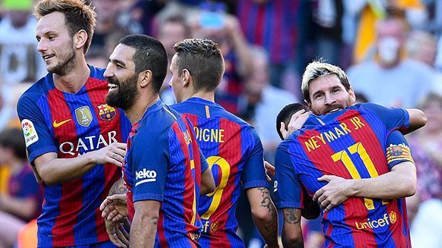 
                <strong>Platz 3: FC Barcelona</strong><br>
                Platz 3: FC Barcelona - 1.278.000 Trikots pro Jahr.
              