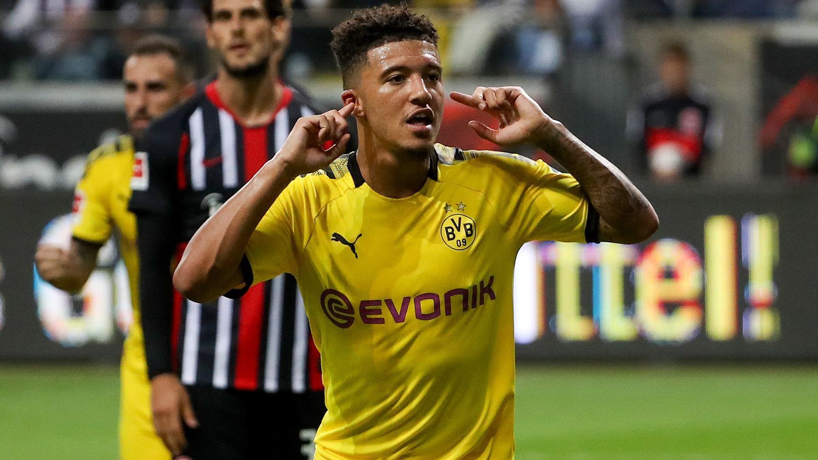 
                <strong>Jadon Sancho</strong><br>
                Alter: 19 JahreVerein: Borussia DortmundPosition: RechtsaußenNationalität: England
              