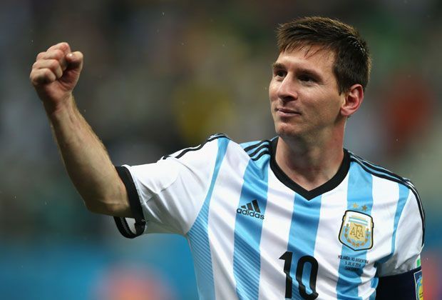 
                <strong>Lionel Messi (4 Tore, Argentinien, FC Barcelona)</strong><br>
                Im Gegensatz zur vorherigen Weltmeisterschaft kann Lionel Messi dieses Mal total überzeugen. Der mehrmalige Weltfußballer hat die Fähigkeit, ein Spiel alleine zu entschieden und ist vor allem in der Vorrunde mit seinen Toren größter Garant für Argentiniens Erfolg.
              