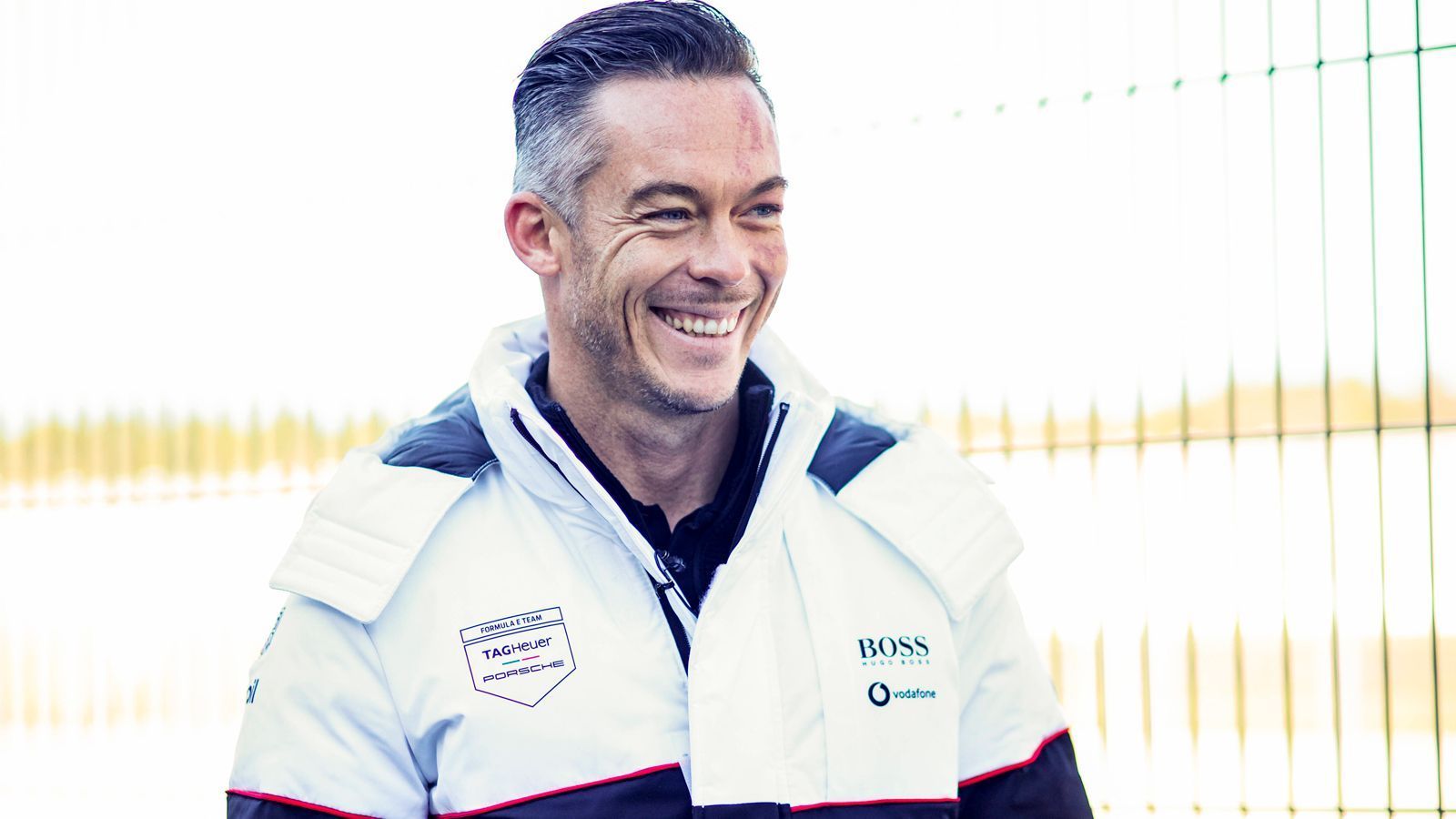 
                <strong>Platz 9: Andre Lotterer (TAG Heuer Porsche) </strong><br>
                Follower: 83.900
              