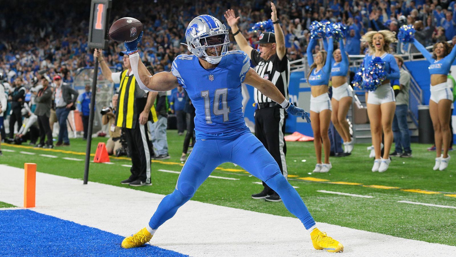 
                <strong>Detroit Lions (5-7)</strong><br>
                Die Detroit Lions zeichnen sich in dieser Saison vor allem durch eine Sache aus: Kampf. Zu keiner Zeit eines Spiels gibt die Mannschaft von Head Coach Dan Campbell auf. Genau diese Eigenschaft könnte die Lions noch in die Playoffs führen. Dafür muss im Endspurt der regulären Saison aber wirklich alles perfekt laufen. Es wäre ihnen zu gönnen.
              