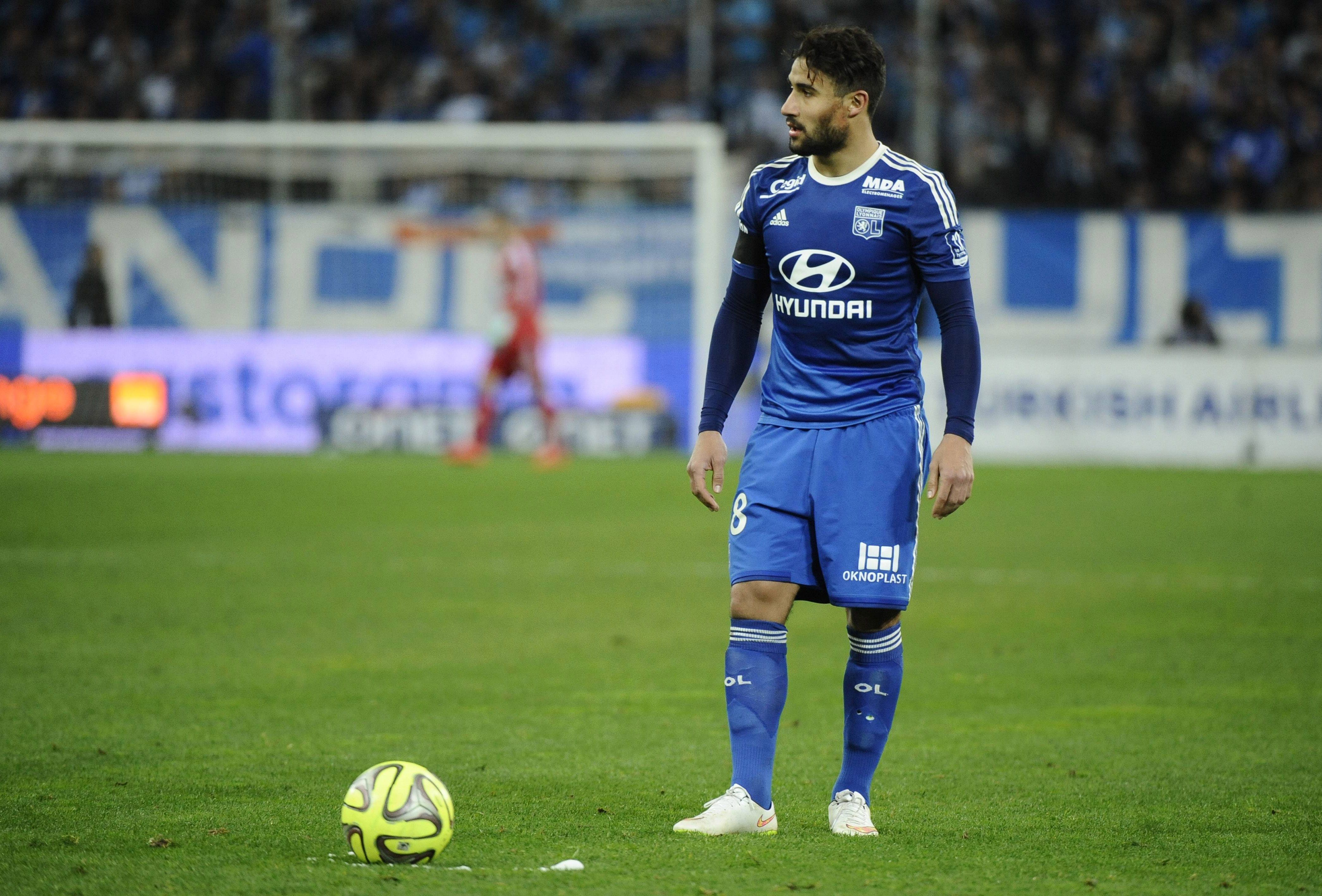 
                <strong>Nabil Fekir</strong><br>
                Nabil Fekir ist der wohl beliebteste Rohdiamant der Ligue 1. Mit 21 Jahren besitzt der offensive Mittelfeldspieler aktuell bereits 24 (!) Scorer-Punkte. Es dürfte nicht überraschend sein, falls der französische Nationalspieler im Sommer Lyon verlassen würde
              