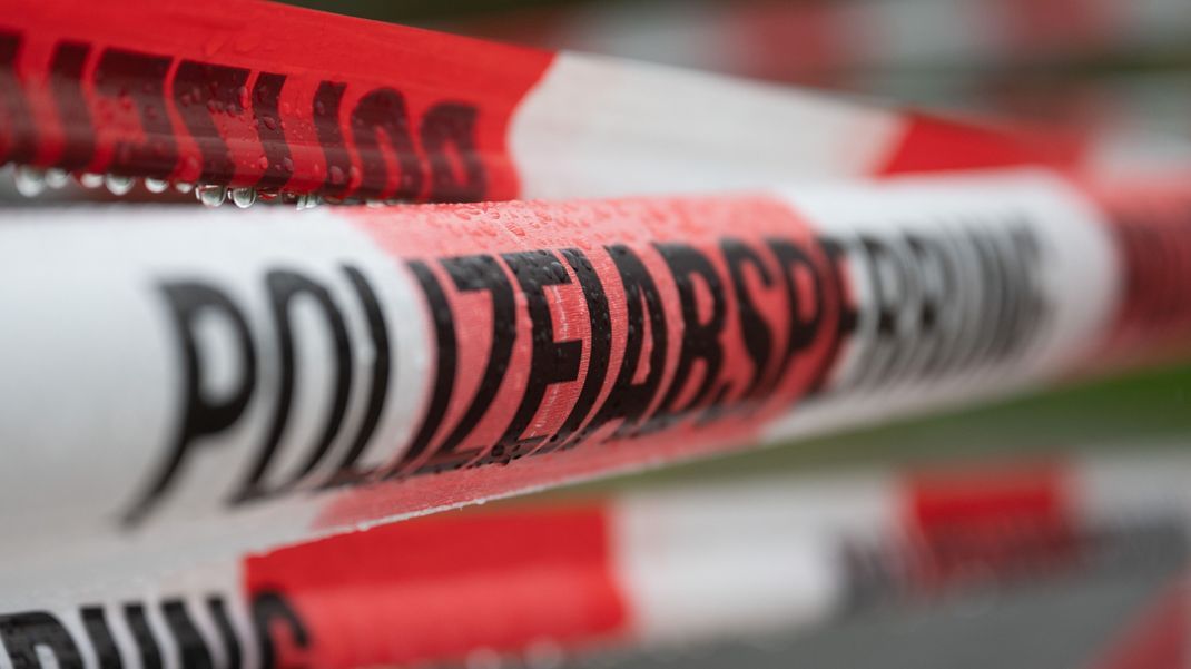 Im Fall eines tot aufgefundenen Sechsjährigen ermittelt die Neubrandenburger Polizei wegen eines Tötungsdelikts.