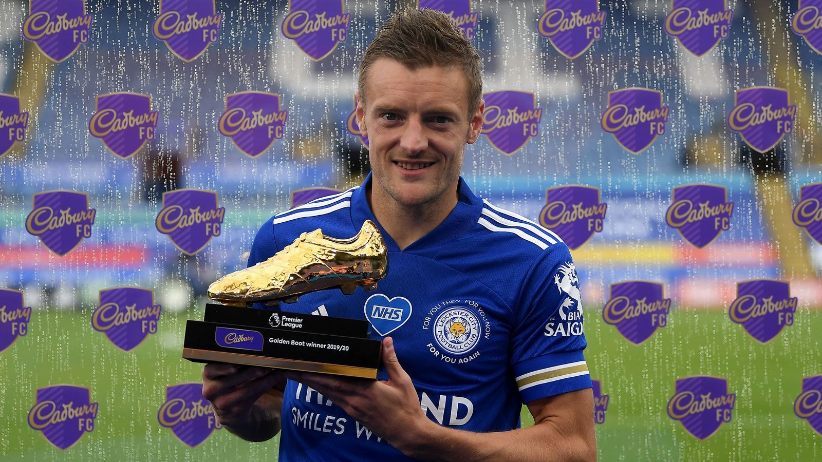 
                <strong>Premier League</strong><br>
                Jamie Vardy (Leicester City, erstmals Torschützenkönig)23 Tore in 35 Saisonspielen
              