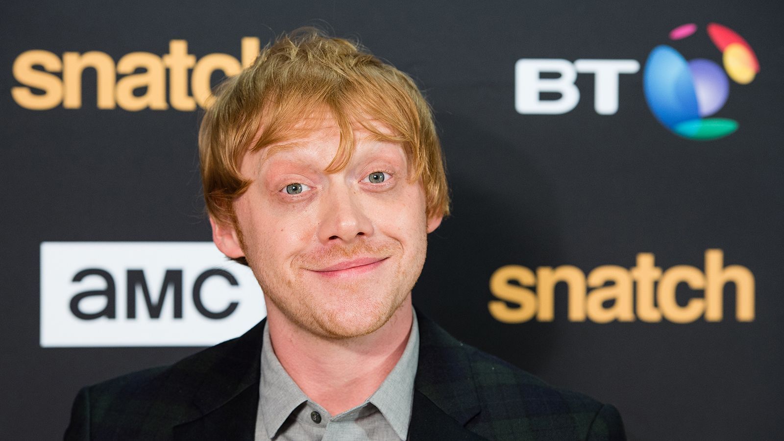 
                <strong>Rupert Grint: Tottenham Hotspurs</strong><br>
                Rupert Grint (Ron Weasley) sympathisiert mit den Tottenham Hotspurs. Der beste Freund von Harry Potter erhielt vor einigen Jahren im Rahmen einer PR-Kampagne sein eigenes Trikot mit der Rückennummer 1. Auch er wurde schon mehrfach im Stadion gesehen. 
              