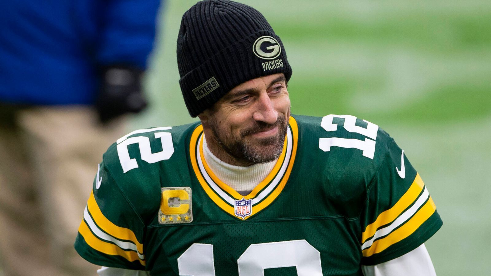 
                <strong>Wie findet Aaron Rodgers den Deal eigentlich? </strong><br>
                Prima. "Ich denke, das Beste, das man für einen Spieler tun kann, ist ihm eine Rolle zu geben, die er annehmen kann", sagte Rodgers: "Wenn wir eine Rolle für Tavon finden können, egal ob als Returner oder Wege zu finden, ihm den Ball in den Raum zu bringen, denke ich, dass es eine großartige Sache sein wird."
              