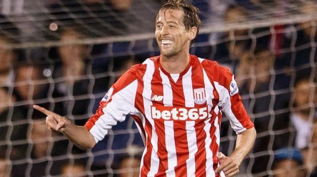 
                <strong>Peter Crouch</strong><br>
                Peter Crouch: Auch im Alter von 34 Jahren ist das Kapitel Fußball für Peter Crouch noch nicht abgeschlossen. Wir würden den schlaksigen Kult-Spieler der Premier League gerne noch mal in der MLS kicken sehen.
              