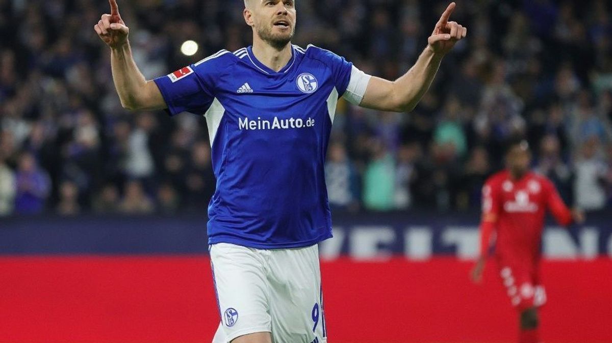 Stürmer Terodde trifft zum entscheidenden 1:0