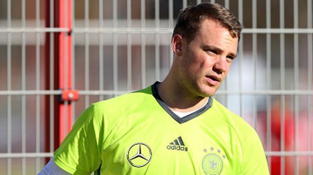 
                <strong>Manuel Neuer</strong><br>
                Manuel Neuer - geboren in Gelsenkirchen
              