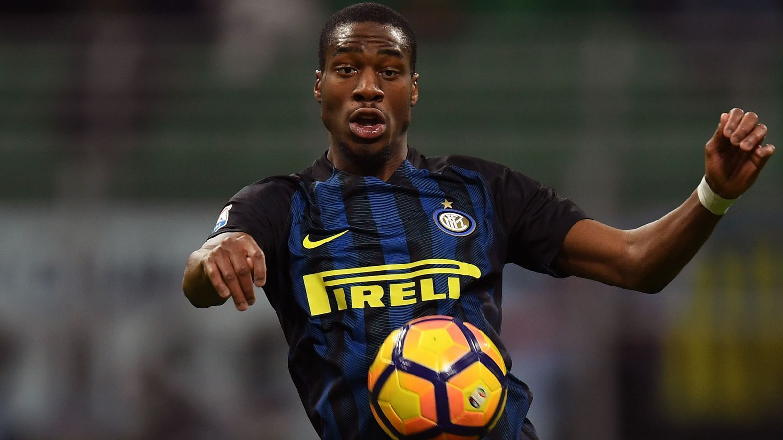 
                <strong>Platz 5 - Geoffrey Kondogbia (Position: Defensiver Mittelfeldspieler)</strong><br>
                Ablösesumme: 36 Millionen EuroVerpflichtet von: AS MonacoZeitpunkt des Wechsels: Sommer 2015Alter zum Zeitpunkt des Wechsels: 22 Jahre
              