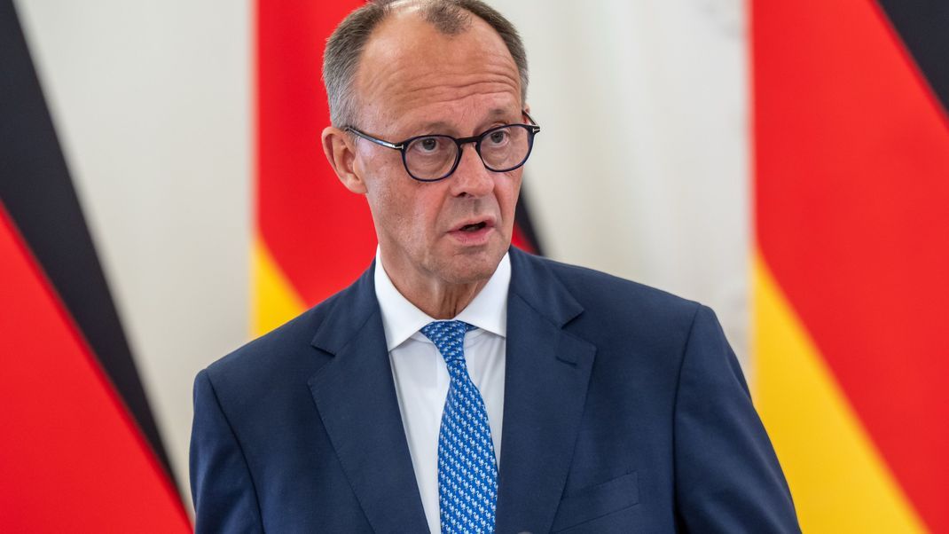 Betroffenheit bei Friedrich Merz nach dem Angriff auf israelische Vertreter.