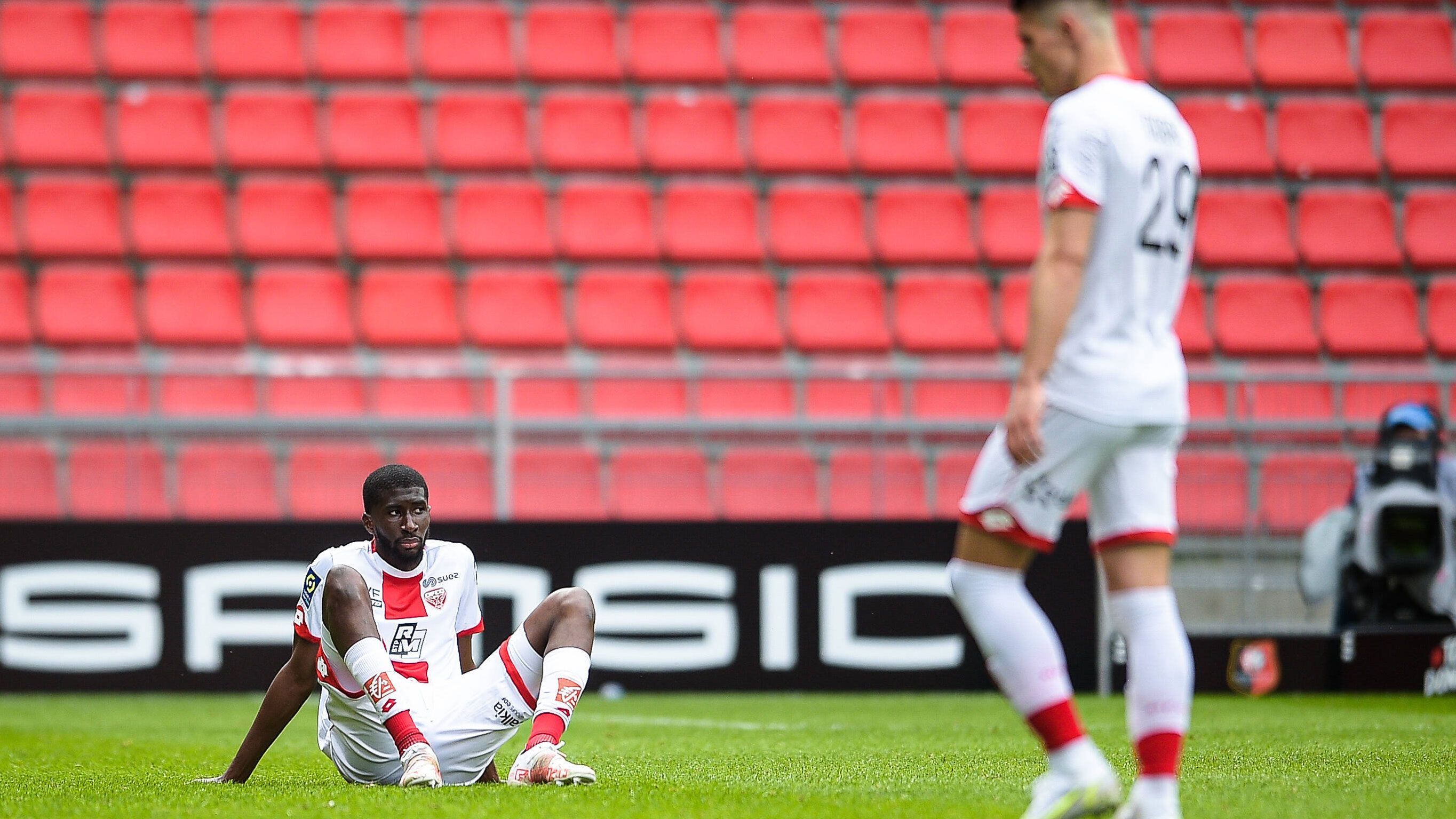 
                <strong>Dijon FCO (Frankreich / Ligue 1)</strong><br>
                In Frankreichs Ligue 1 ist Dijon FCO nach 34 Spieltagen als bisher einziger Absteiger fix. Die Franzosen haben mit nur 18 Punkten auf dem Konto ganze 16 Zähler Rückstand auf die Relegation und somit bereits frühzeitig alle Chancen auf den Klassenerhalt verspielt.
              