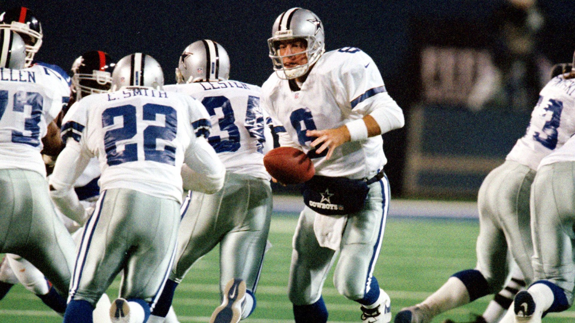 
                <strong>Saison 1999: Wild Card Round</strong><br>
                Auch im Folgejahr war bereits in der Wild Card Round gegen die Minnesota Vikings Endstation. Im ersten Playoff-Spiel im neuen Jahrtausend verloren die Cowboys 10:27. 
              