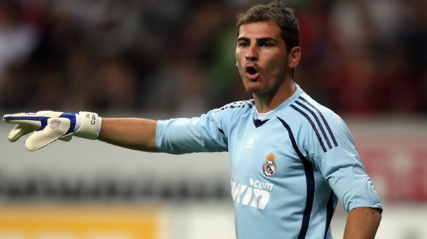 
                <strong>Torwart: Iker Casillas (Real Madrid) - Stärke 91</strong><br>
                Torwart: Iker Casillas (Real Madrid) - Stärke 91.
              