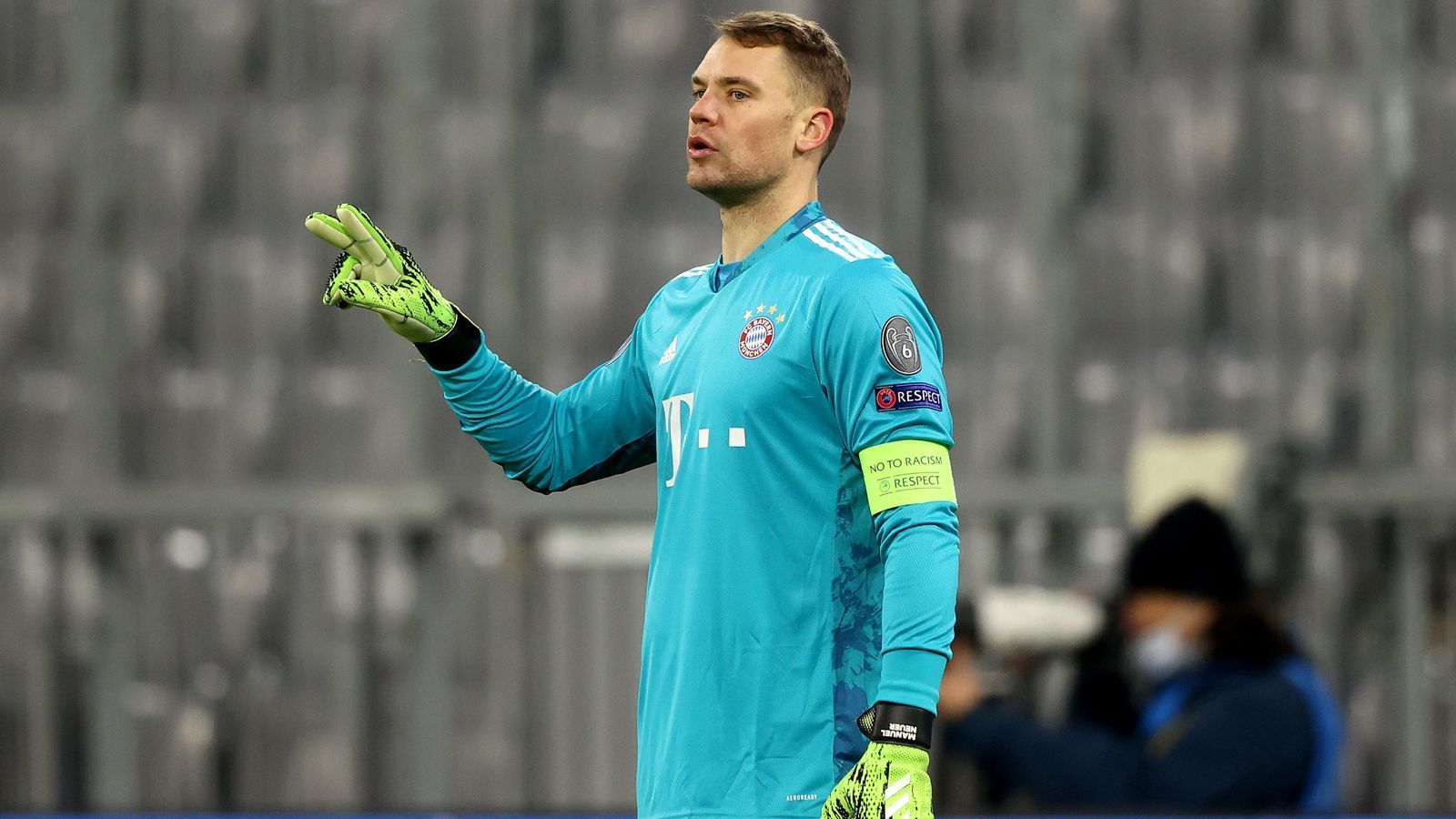 
                <strong>Torhüter: Manuel Neuer</strong><br>
                Verein: Bayern München
              