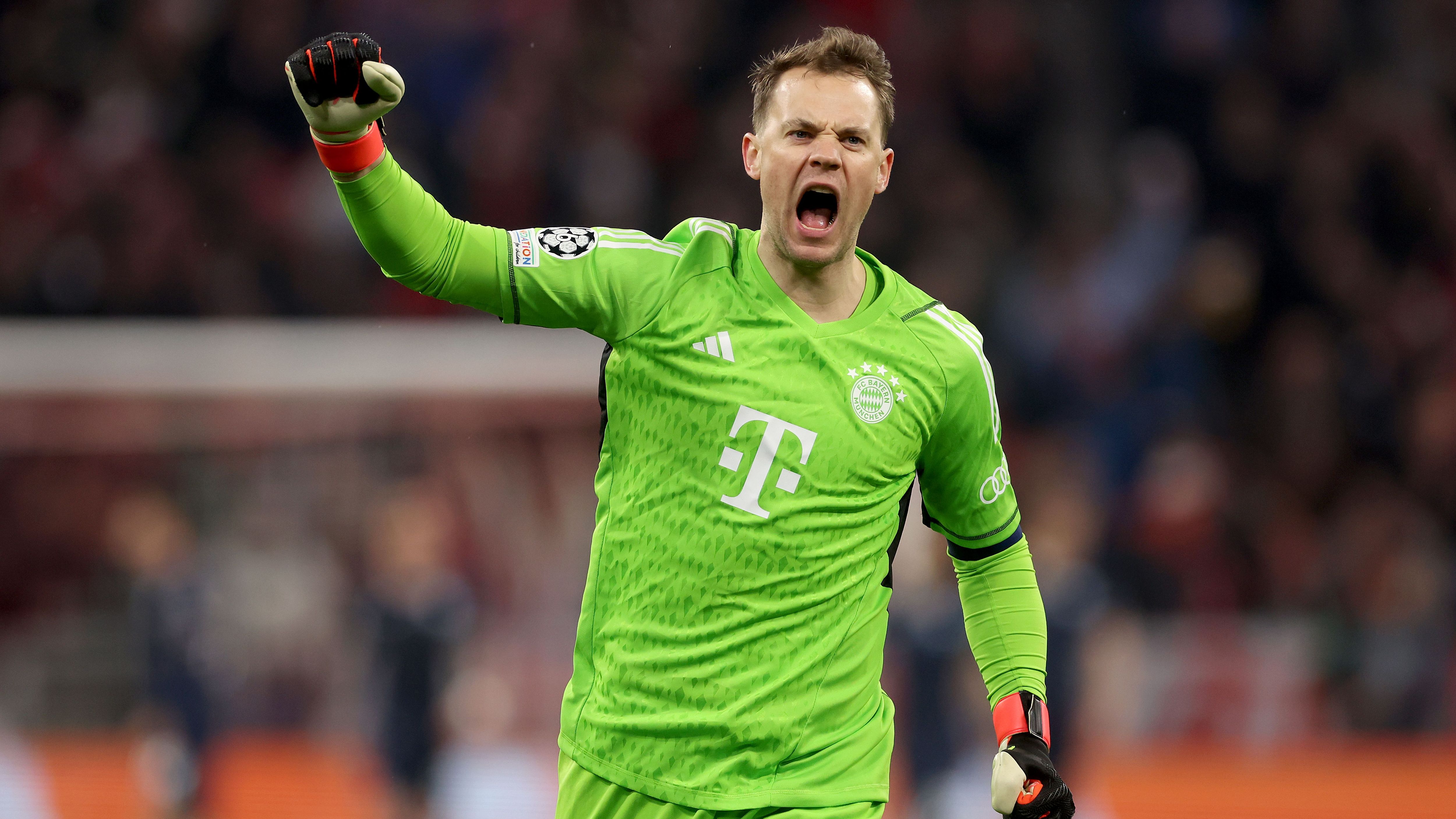 <strong>Manuel Neuer - BLEIBT</strong><br>Kaum einer hat geglaubt, dass der 38-Jährige nach seiner schweren Verletzung wieder alte Stärke erlangen könnte. Doch Neuer belehrte alle eines Besseren. Beim FC Bayern sowie in der Nationalmannschaft ist er die Nummer eins. In München verlängerte er erst im Winter bis 2025. Nach elf! Deutschen Meisterschaften hat Neuer immer noch Hunger.